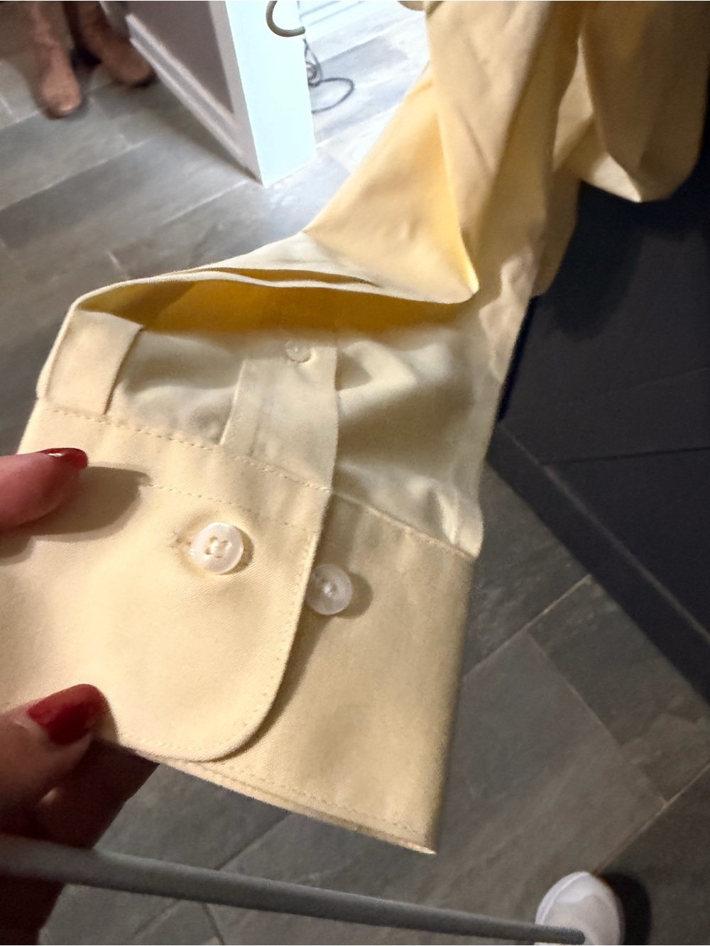 Men's Classic Yellow Dress Shirt - Picture 3 of 3
